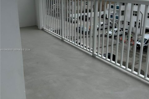 Copropriété à vendre à Hollywood, Floride: 2 chambres, 128.76 m2 № 2000089 - photo 15