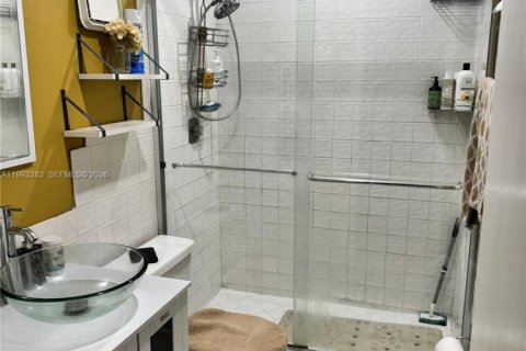 House in Miramar, Florida 2 bedrooms, 84.73 sq.m. № 2062691 - photo 13