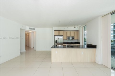 Купить кондоминиум в Майами, Флорида 2 спальни, 102.94м2, № 2054918 - фото 3