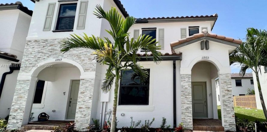 House in Homestead, Florida 3 bedrooms, 123.37 sq.m. № 1842914