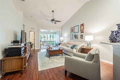 Condo in Lutz, Florida, 3 bedrooms  № 1553250 - photo 7