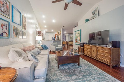 Condo in Lutz, Florida, 3 bedrooms  № 1553250 - photo 5