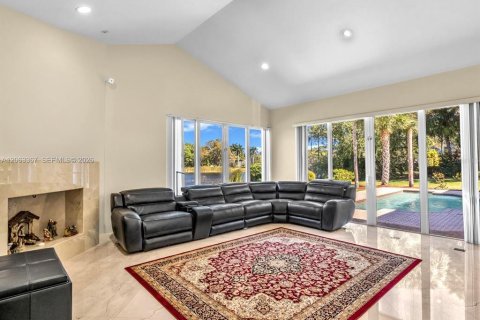 Villa ou maison à vendre à Weston, Floride: 7 chambres, 389.35 m2 № 2277875 - photo 16