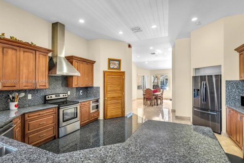 Villa ou maison à vendre à Weston, Floride: 7 chambres, 389.35 m2 № 2277875 - photo 21