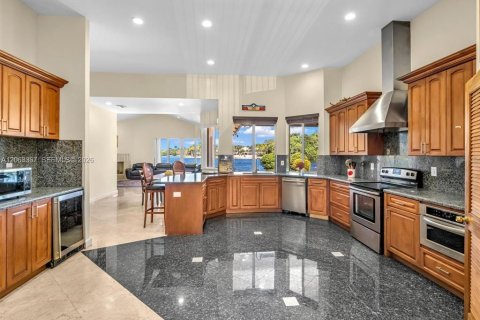 Villa ou maison à vendre à Weston, Floride: 7 chambres, 389.35 m2 № 2277875 - photo 13