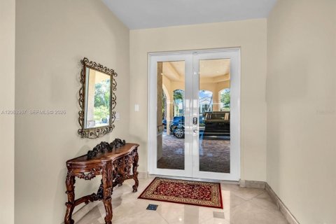 Villa ou maison à vendre à Weston, Floride: 7 chambres, 389.35 m2 № 2277875 - photo 9