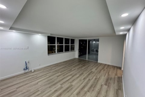 Condo in Aventura, Florida, 3 bedrooms  № 1992107 - photo 9