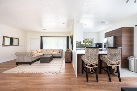 House in Boca Raton, Florida 3 bedrooms, 212.37 sq.m. № 1797017 - photo 11