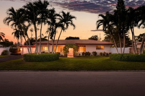 House in Boca Raton, Florida 3 bedrooms, 212.37 sq.m. № 1797017 - photo 1
