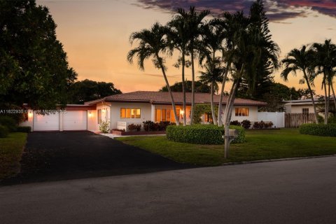 House in Boca Raton, Florida 3 bedrooms, 212.37 sq.m. № 1797017 - photo 5