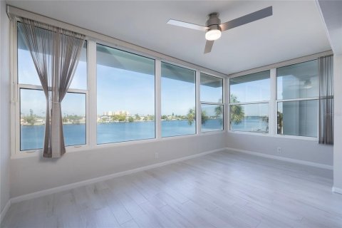 Copropriété à louer à Clearwater, Floride: 2 chambres, 107.3 m2 № 1680105 - photo 9