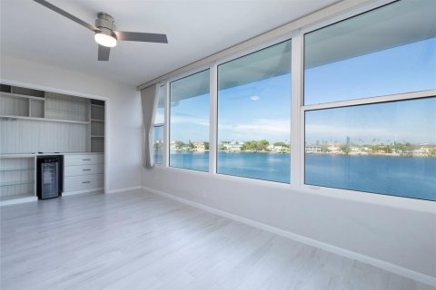 Copropriété à louer à Clearwater, Floride: 2 chambres, 107.3 m2 № 1680105 - photo 10