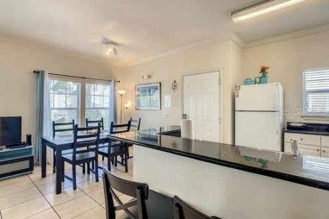 Townhouse in Kissimmee, Florida 4 bedrooms, 157.38 sq.m. № 1773202 - photo 12