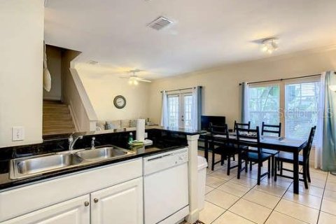 Townhouse in Kissimmee, Florida 4 bedrooms, 157.38 sq.m. № 1773202 - photo 15
