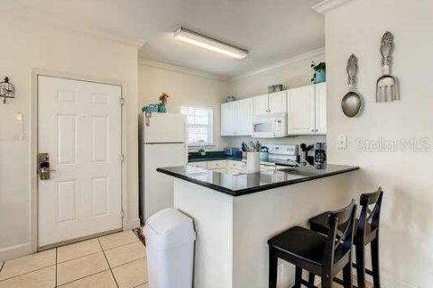 Townhouse in Kissimmee, Florida 4 bedrooms, 157.38 sq.m. № 1773202 - photo 14