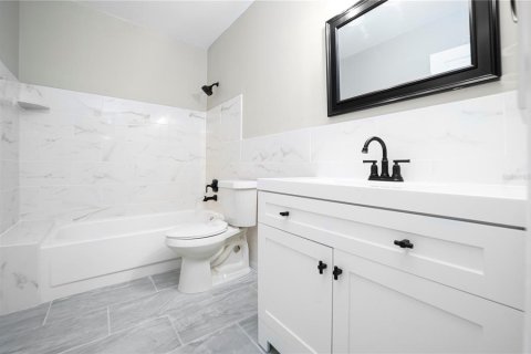 Condominio en venta en Clearwater, Florida, 2 dormitorios, 130.06 m2 № 803653 - foto 14
