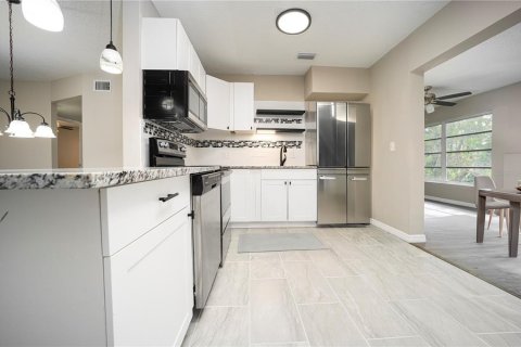 Condominio en venta en Clearwater, Florida, 2 dormitorios, 130.06 m2 № 803653 - foto 4