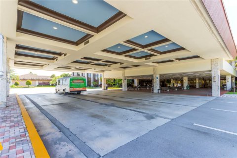 Condominio en venta en Pembroke Pines, Florida, 2 dormitorios, 140 m2 № 1947474 - foto 27