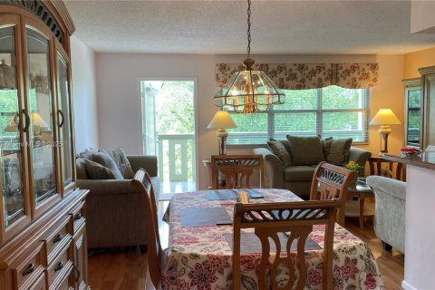 Condo in Deerfield Beach, Florida, 1 bedroom  № 2014506 - photo 5