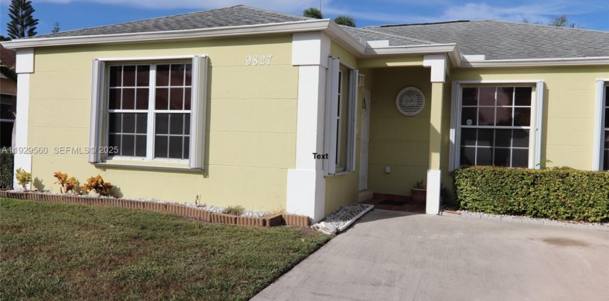 House in Cutler Bay, Florida 3 bedrooms, 127.18 sq.m. № 1988767
