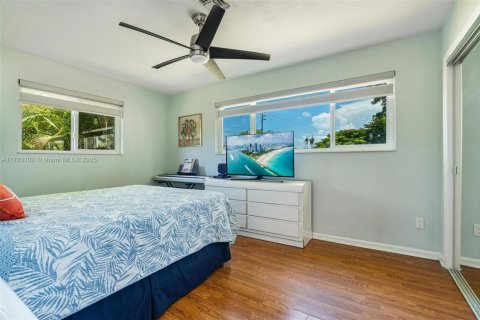 Casa en venta en North Miami Beach, Florida, 4 dormitorios, 194.44 m2 № 1731202 - foto 20