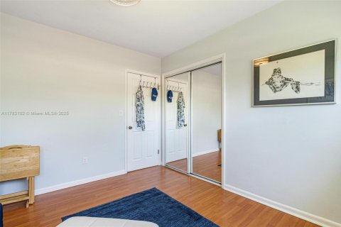 Casa en venta en North Miami Beach, Florida, 4 dormitorios, 194.44 m2 № 1731202 - foto 19