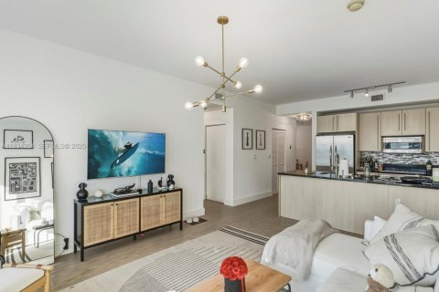 Condominio en alquiler en Miami, Florida, 2 dormitorios, 112.78 m2 № 1993641 - foto 2