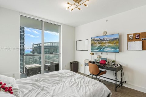 Condominio en alquiler en Miami, Florida, 2 dormitorios, 112.78 m2 № 1993641 - foto 16