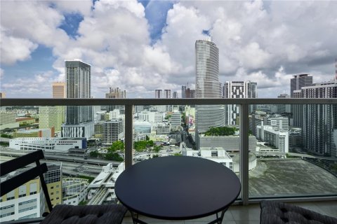 Condo in Miami, Florida, 2 bedrooms  № 2246774 - photo 24