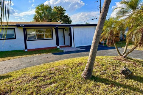 Villa ou maison à vendre à Deerfield Beach, Floride: 4 chambres, 140.28 m2 № 2084090 - photo 3