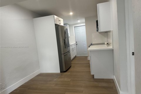 Купить виллу или дом в Опа-Локка, Флорида 3 спальни, 94.02м2, № 1945237 - фото 5