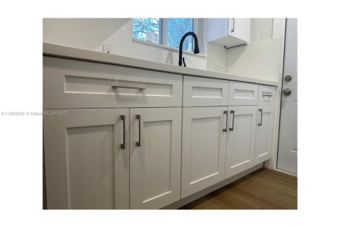 Купить виллу или дом в Опа-Локка, Флорида 3 спальни, 94.02м2, № 1945237 - фото 8