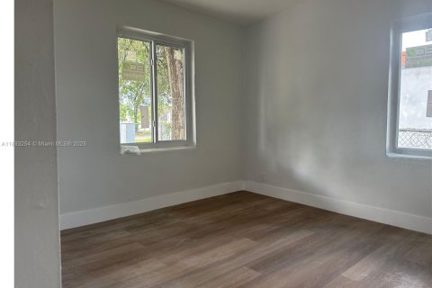 Купить виллу или дом в Опа-Локка, Флорида 3 спальни, 94.02м2, № 1945237 - фото 13