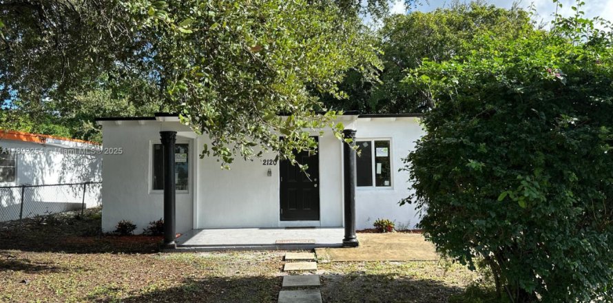 Дом в Опа-Локка, Флорида 3 спальни, 94.02м2 № 1945237