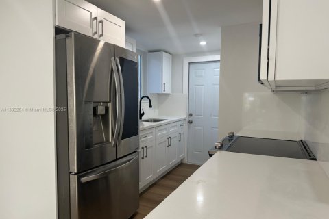 Купить виллу или дом в Опа-Локка, Флорида 3 спальни, 94.02м2, № 1945237 - фото 6