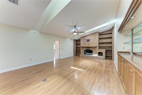 Villa ou maison à vendre à Bradenton, Floride: 3 chambres, 187.29 m2 № 2354607 - photo 11