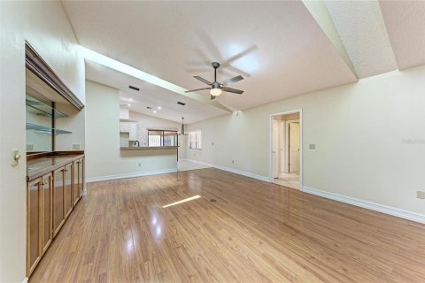 Villa ou maison à vendre à Bradenton, Floride: 3 chambres, 187.29 m2 № 2354607 - photo 15