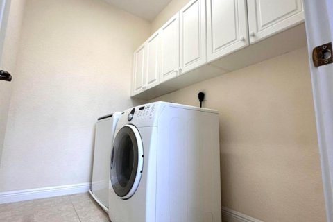 Touwnhouse à louer à Boca Raton, Floride: 3 chambres, 191.56 m2 № 2387045 - photo 26