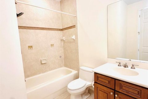 Touwnhouse à louer à Boca Raton, Floride: 3 chambres, 191.56 m2 № 2387045 - photo 24