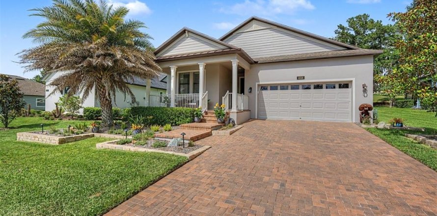 Villa ou maison à Brooksville, Floride 2 chambres, 181.25 m2 № 2124844