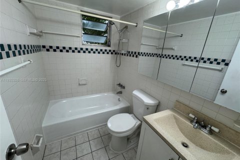 Снять в аренду кондоминиум в Майами, Флорида 2 спальни, 74.41м2, № 2034468 - фото 14