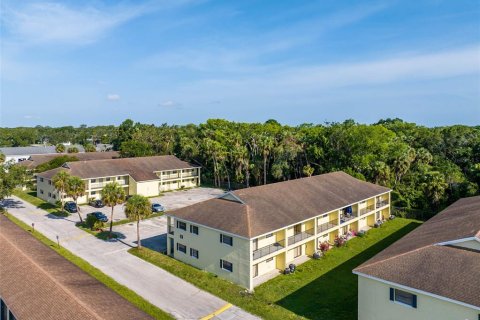 Apartamento en alquiler en Okeechobee, Florida, 2 dormitorios, 80.82 m2 № 1907355 - foto 1