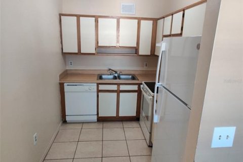 Appartement à louer à Okeechobee, Floride: 2 chambres, 80.82 m2 № 1907355 - photo 10