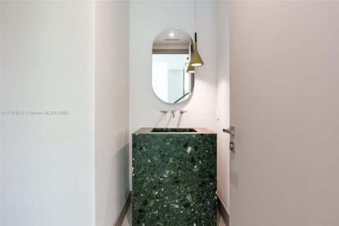 Купить виллу или дом в Майами, Флорида 4 спальни, 325.16м2, № 1700086 - фото 30