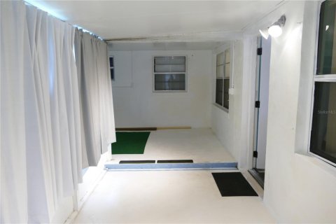 Casa en venta en Okeechobee, Florida, 3 dormitorios, 164.9 m2 № 950228 - foto 1