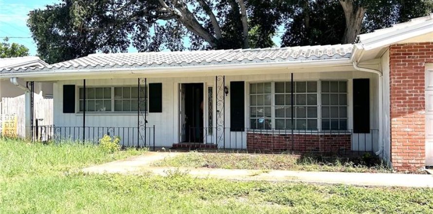Villa ou maison à Clearwater, Floride 2 chambres, 130.71 m2 № 2167870