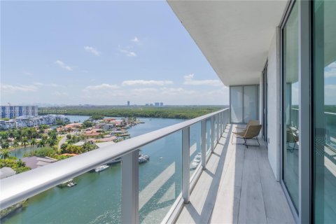 Condo in Sunny Isles Beach, Florida, 2 bedrooms  № 1871638 - photo 28