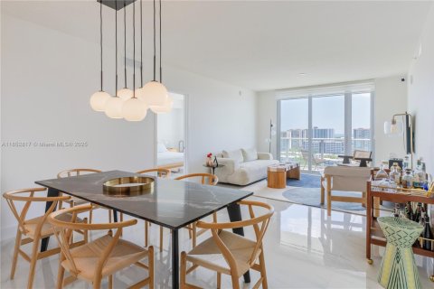 Condo in Sunny Isles Beach, Florida, 2 bedrooms  № 1871638 - photo 5