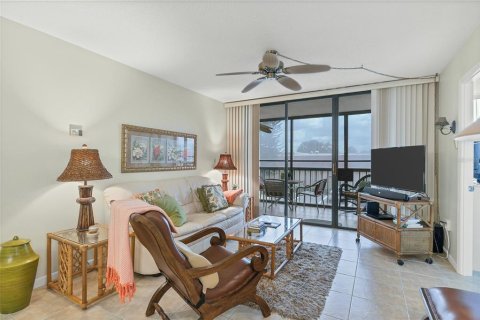 Condominio en alquiler en Port Charlotte, Florida, 2 dormitorios, 72.74 m2 № 228177 - foto 10