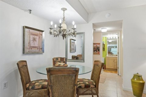 Condominio en alquiler en Port Charlotte, Florida, 2 dormitorios, 72.74 m2 № 228177 - foto 9